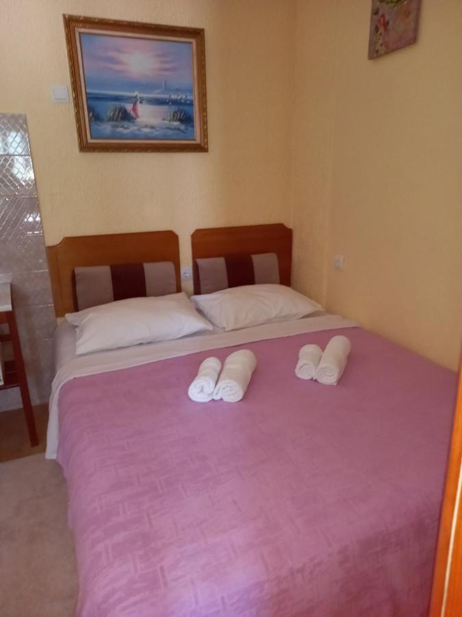 Apartment Deki studio Kotor Buitenkant foto