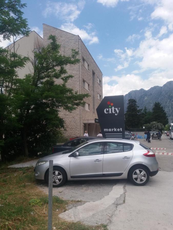 Apartment Deki studio Kotor Buitenkant foto