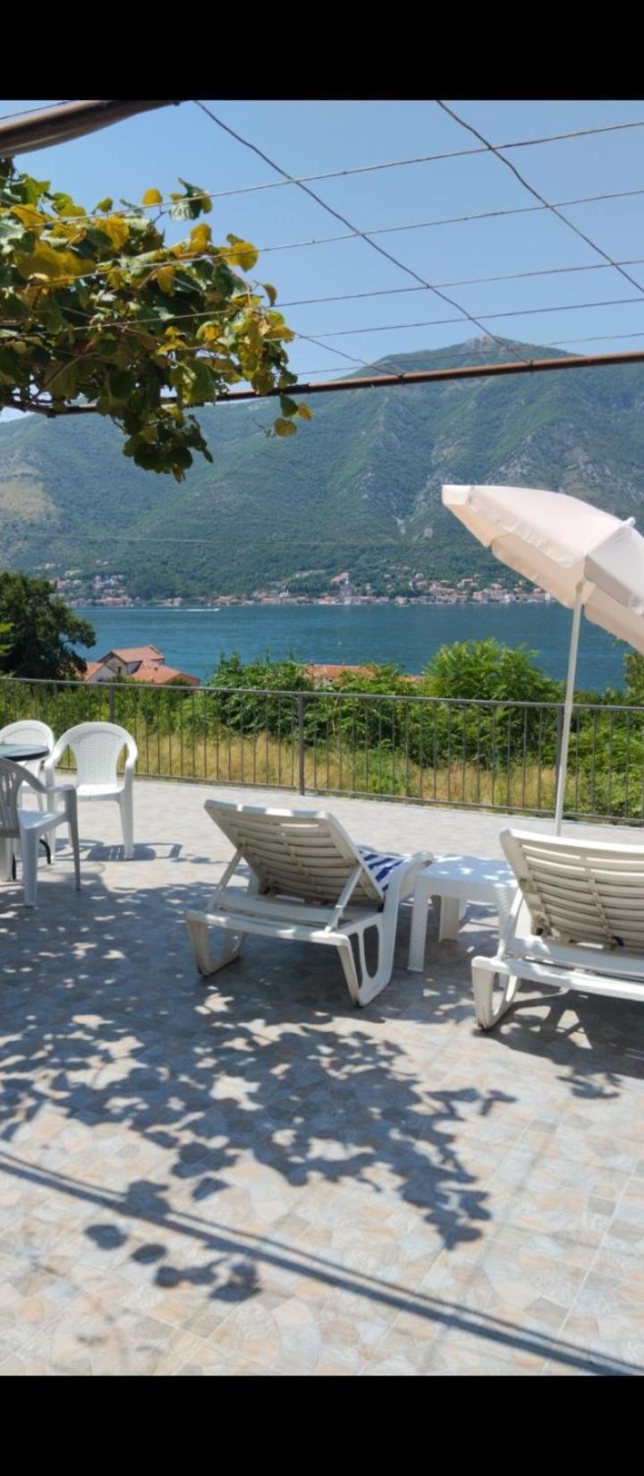 Apartment Deki studio Kotor Buitenkant foto