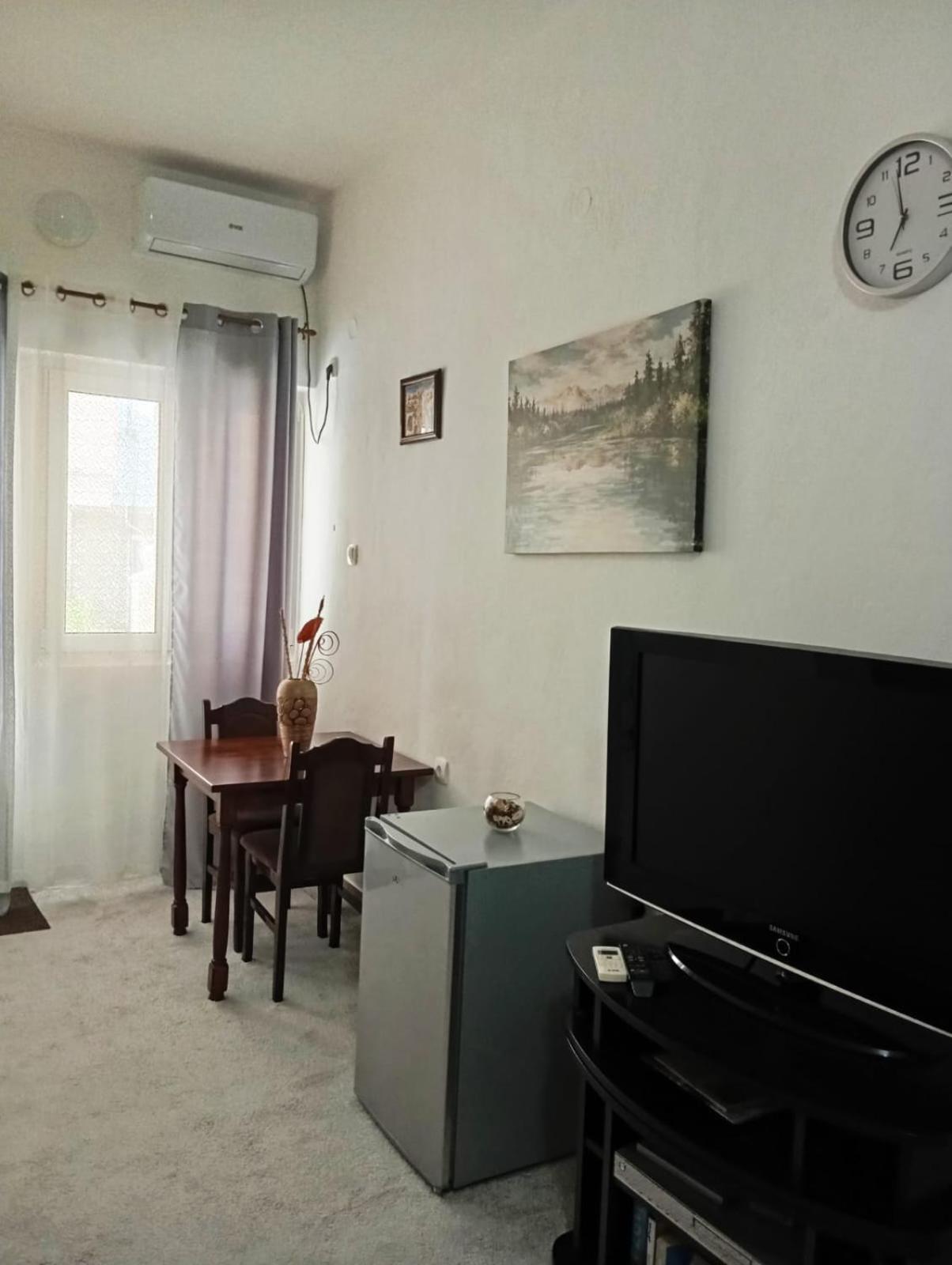 Apartment Deki studio Kotor Buitenkant foto