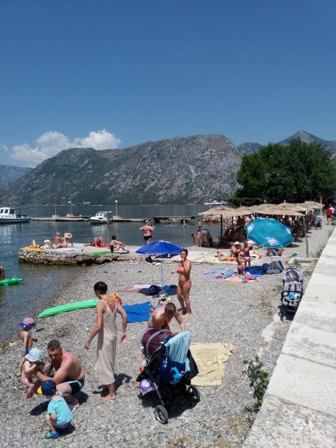 Apartment Deki studio Kotor Buitenkant foto