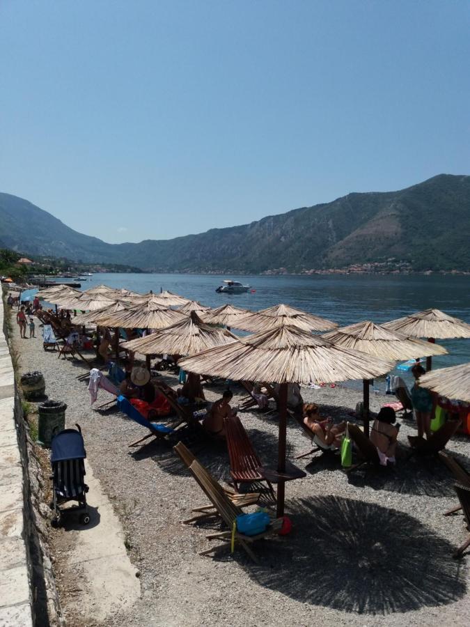 Apartment Deki studio Kotor Buitenkant foto