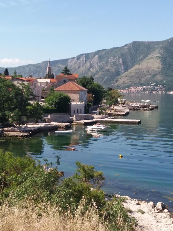 Apartment Deki studio Kotor Buitenkant foto