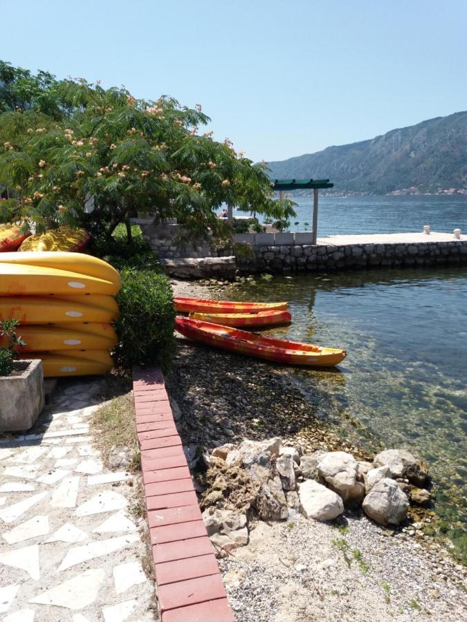Apartment Deki studio Kotor Buitenkant foto